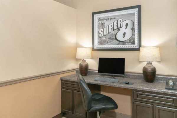 Super 8 by Wyndham North Little Rock/McCain image 19